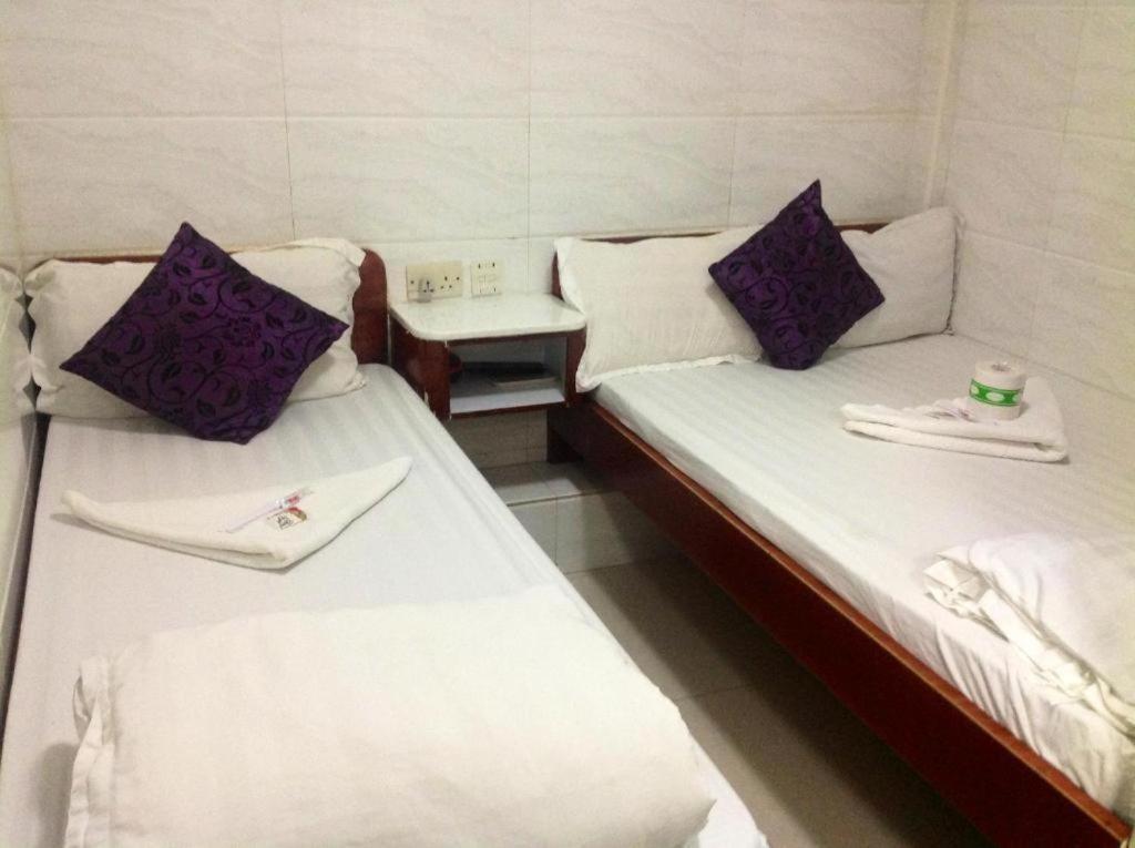 New Fortunate Guest House A1 Гонконг Экстерьер фото